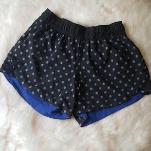 Lululemon 4 inch Reversible shorts